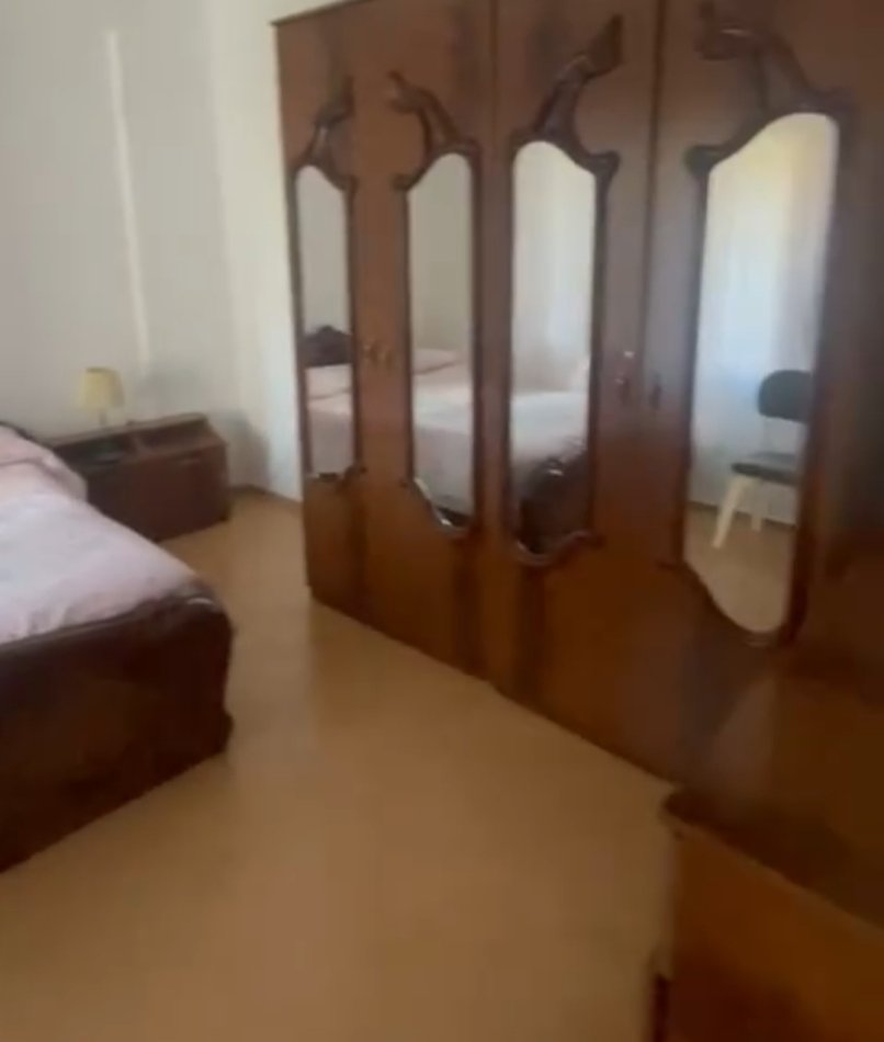 Tirane, jepet me qera apartament 1+1+Ballkon Kati 2, 72 m² 350 € 