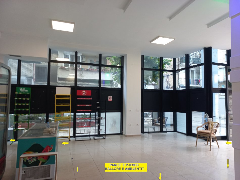 Tirane,Me Qera Ambjent Biznesi, ideale për; klinik, laborator, estetik-dermatologji, market, pastiçeri, paparukeri, studio ligjore/kontabël etj, kati 0, pallat ri, sip.85m², plus 50m2 verand, qera 850 €/muaj, në rr.Arkitekt Kasemi, 80m larg nga Ura Brrylit dhe 100m nga kryqzimi rr.H.Tahsin me Unazën