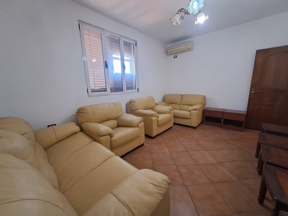 Tirane, Apartament 3+1 per shitje  Kati 5, 113 m² 125.000 € (Rruga Pjeter Budi)