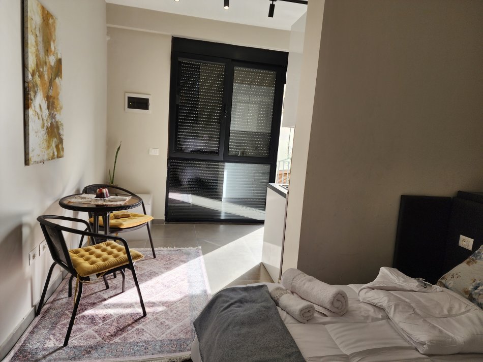 Tirane, jepet me qera 1+1 Kati 0, 32 m² 30 € (Qyteti Studenti)