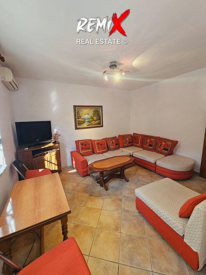 Durres, jepet me qera apartament 2+1+Aneks+Ballkon Kati 1, 85 m² 300 € 