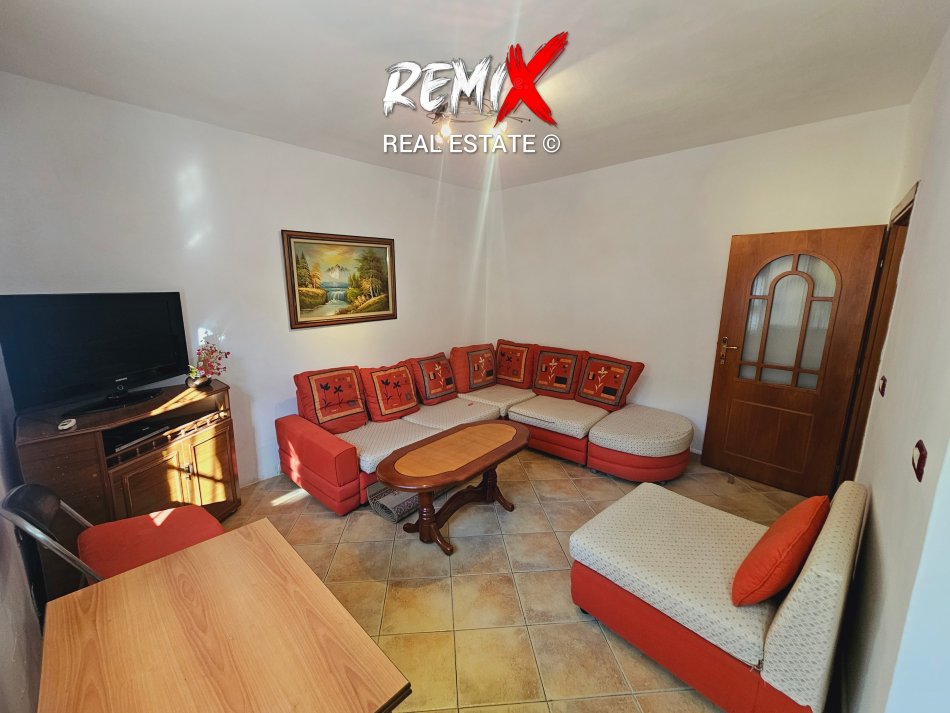 Durres, jepet me qera apartament 2+1+Aneks+Ballkon Kati 1, 85 m² 300 € 