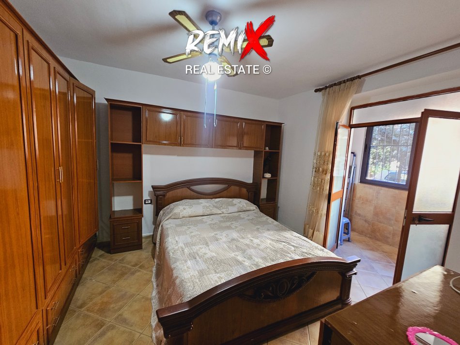 Durres, jepet me qera apartament 2+1+Aneks+Ballkon Kati 1, 85 m² 300 € 