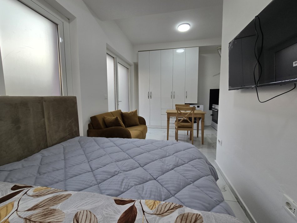 Tirane, jepet me qera garsonier 1+1 Kati 0, 24 m² 280 € (Ali demi)