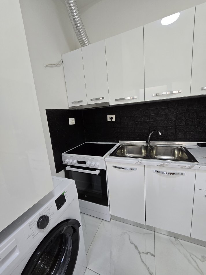 Tirane, jepet me qera garsonier 1+1 Kati 0, 24 m² 280 € (Ali demi)