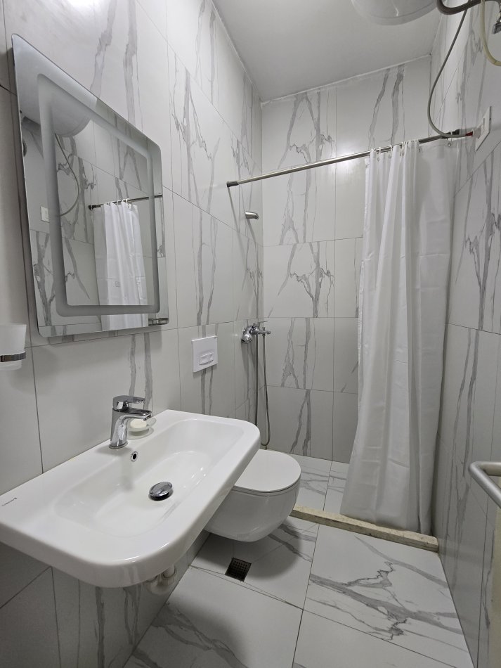 Tirane, jepet me qera garsonier 1+1 Kati 0, 24 m² 280 € (Ali demi)