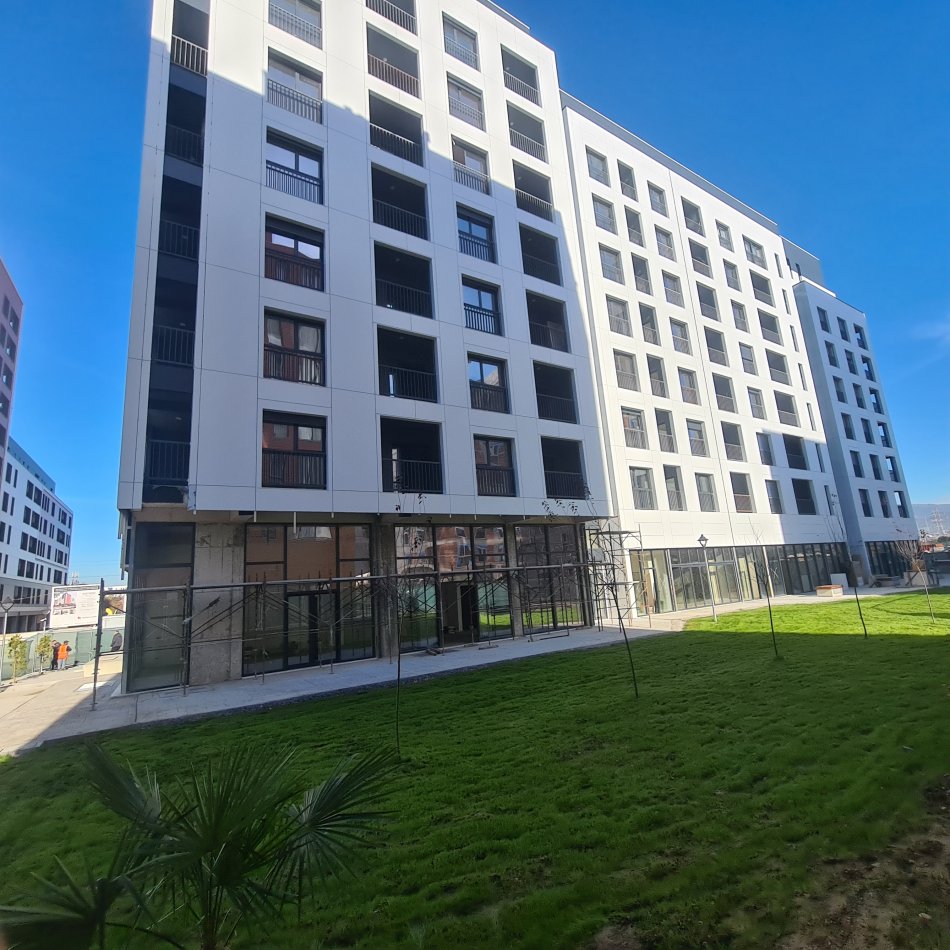 Tirane, jepet me qera apartament 2+1+Ballkon Kati 2, 106 m² 500 € (BULEVARDI I RI)