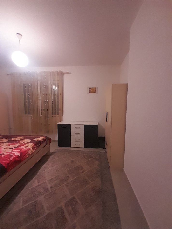 Tirane, jepet me qera apartament 1+1+Ballkon Kati 7, 70 m² 550 € (Rruga Merdar Shtylla)