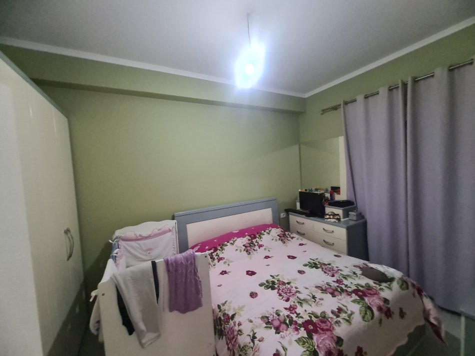 Tirane, jepet me qera apartament 2+1+Ballkon Kati 2, 87 m² 460 € (KOMPLEKSI MANGALEM)