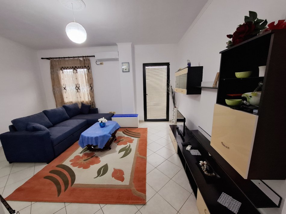 Tirane Besim Alla jepet me qera apartament 1+1+Aneks+Ballkon Kati 8, 70 m² 380eu (Besim Alla Tirane)