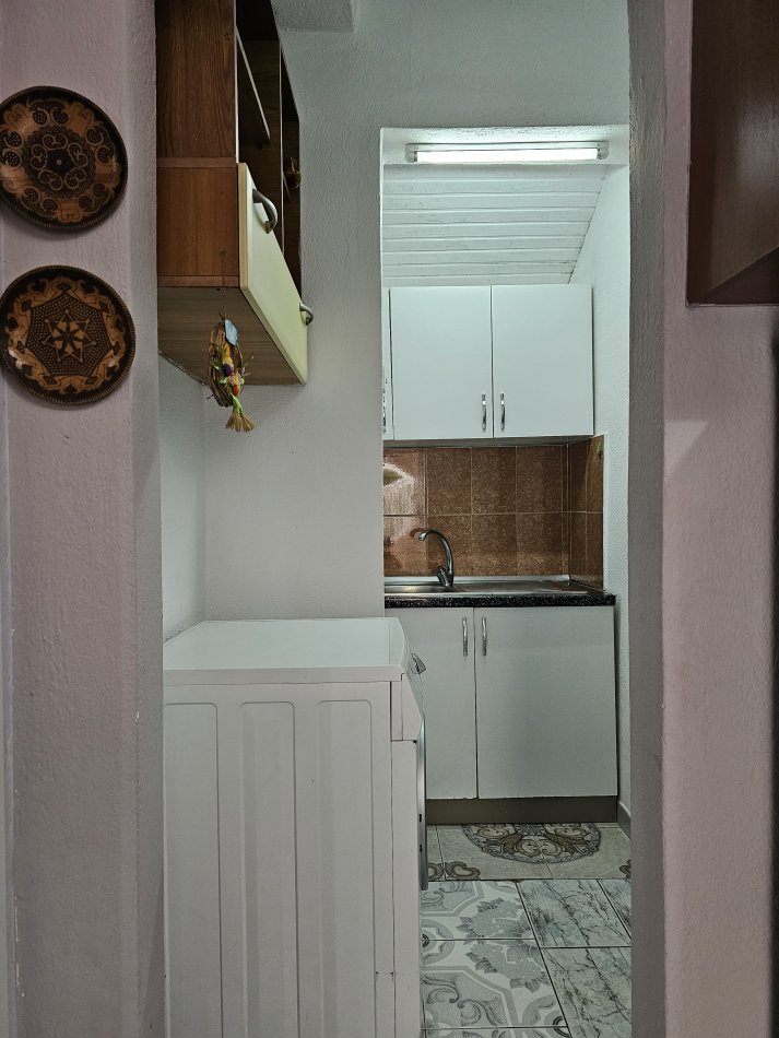 Tirane, jepet me qera apartament 1+1 Kati 0, 55 m² 360 € 