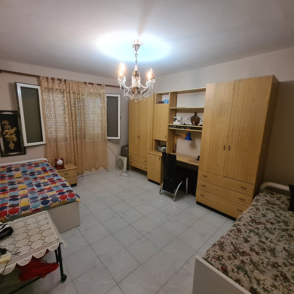 Laprak,  jap 2+1+Ballkon, Kati 5, 85 m² 550 € (Kupola)