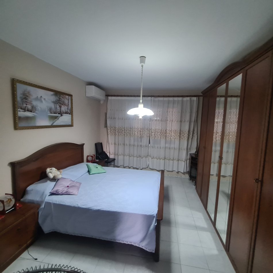 Laprak,  jap 2+1+Ballkon, Kati 5, 85 m² 550 € (Kupola)