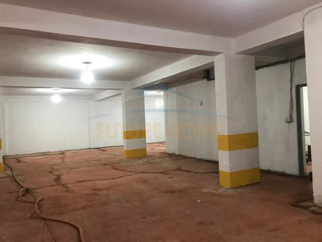 Tirane, shitet magazine Kati -1, 416 m² 380.000 Euro (Bulevardi Gjergj Fishta)