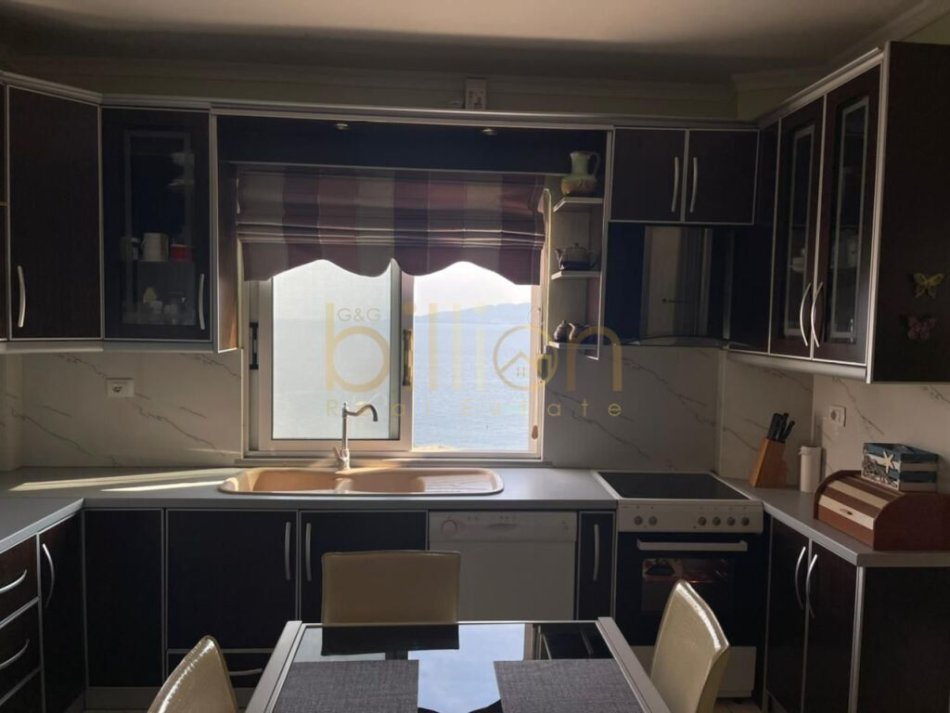 Sarande, shitet apartament 2+1 Kati 9, 86 m² 150.000 € (Sarande, Sarandë, Albania)