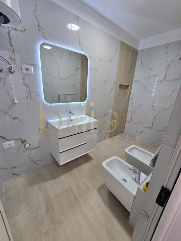 Tirane, shitet apartament 2+1 Kati 3, 73 m² 173.000 € (Rruga e Elbasanit, Tirana, Albania)