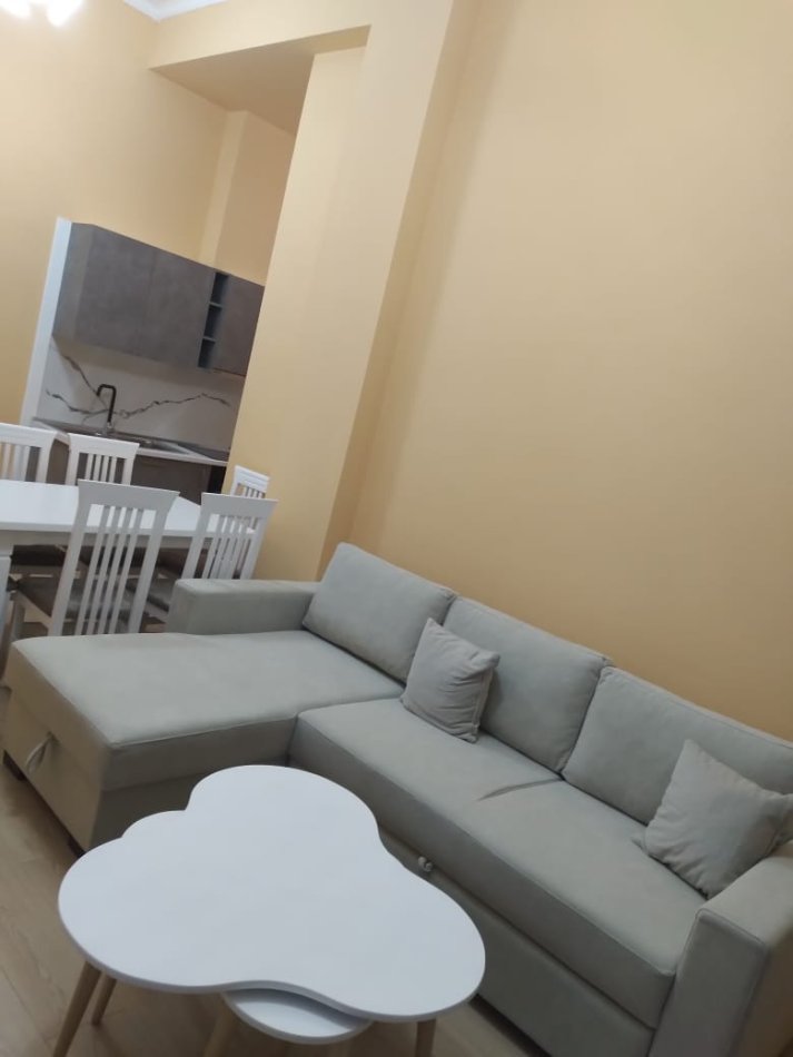 Tirane, jepet me qera apartament duplex Dublex Kati 0, 94 m² 570 € 