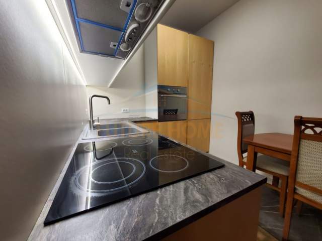 Tirane, jepet me qera apartament 1+1 Kati 4, 70 m² 400 Euro (kodra diellit)