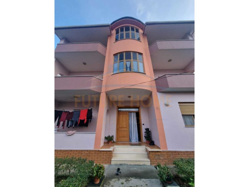 Durres, shitet shtepi 3 Katshe Kati 0, 359 m² 280.000 € (Tregu Industrial, Durres)