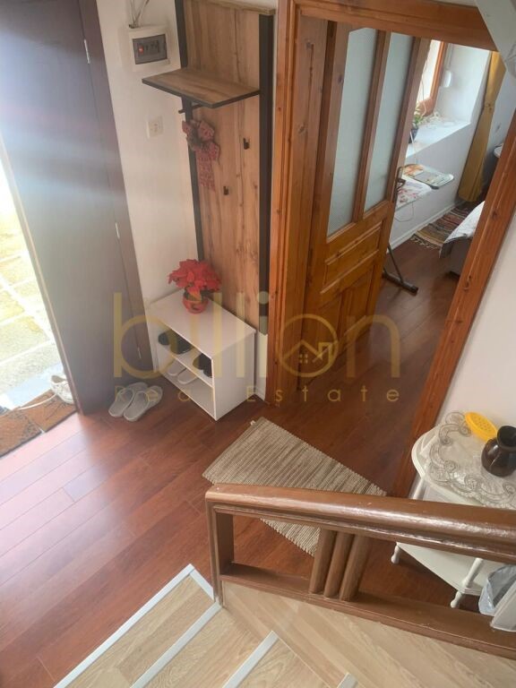 Korce, shitet shtepi 2 Katshe , 160 m² 136.000 € (Qender, Korçë)