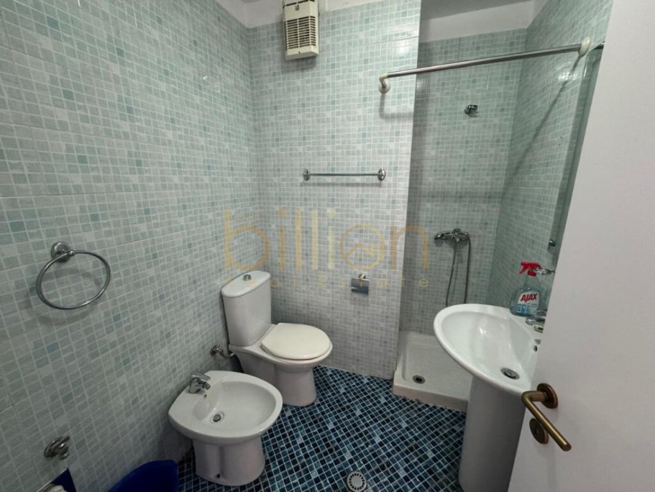 Tirane, shitet apartament 1+1+Ballkon Kati 5, 71 m² 155.000 € (Zogu Zi, Tirana, Albania)