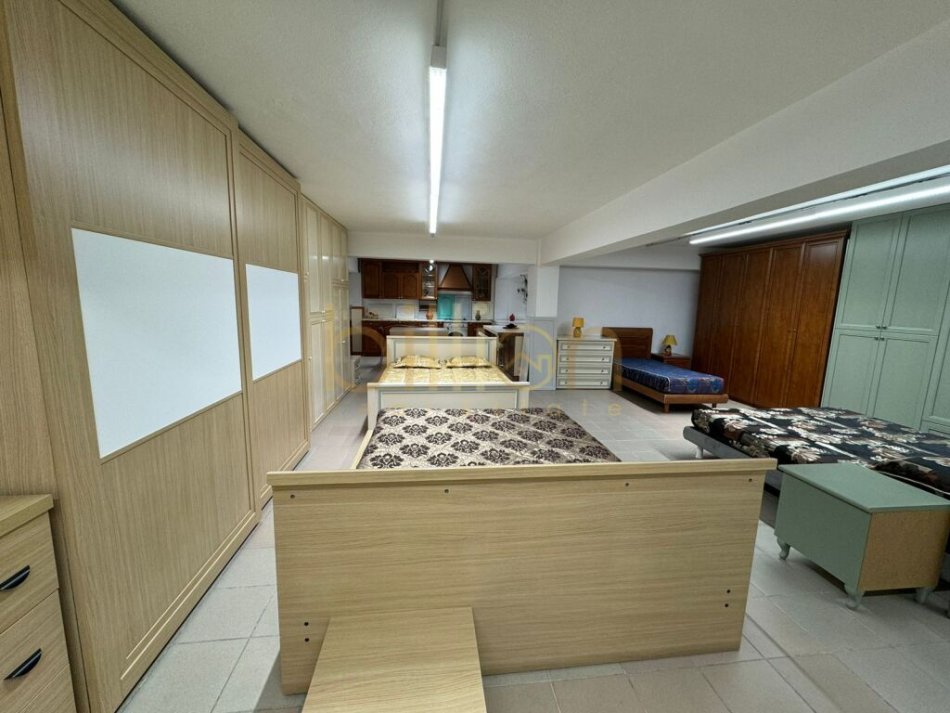 Tirane, shitet Kati -1, 250 m² 620.000 € (Rruga Abdyl Frasheri, Tirana, Albania)