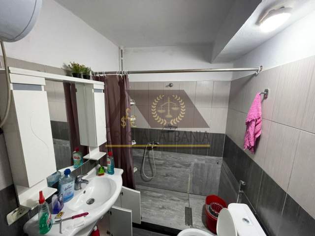 Tirane, shitet apartament 1+1 Kati 1, 47 m² 50.000 Euro (Ali Demi)