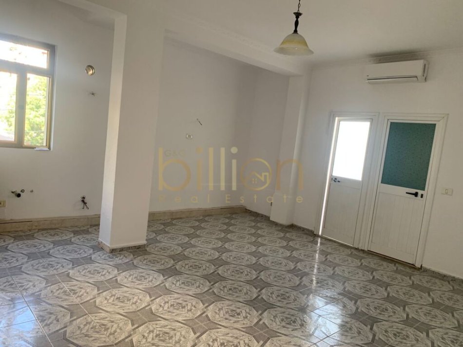 Tirane, jepet me qera ambjent biznesi Kati 2, 140 m² 1.300 € (Blloku, Tirana, Albania)