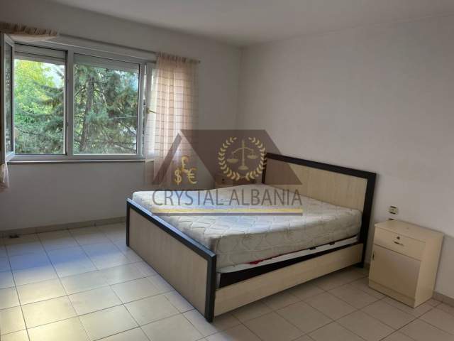 Tirane, jepet me qera apartament 3+1+A+BLK Kati 2, 153 m² 800 Euro (laprake)