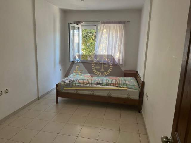 Tirane, jepet me qera apartament 3+1+A+BLK Kati 2, 153 m² 800 Euro (laprake)