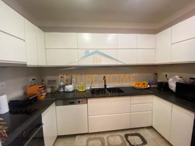 Tirane, shes apartament 2+1+BLK Kati 16, 110 m² 220.000 Euro (Qender)