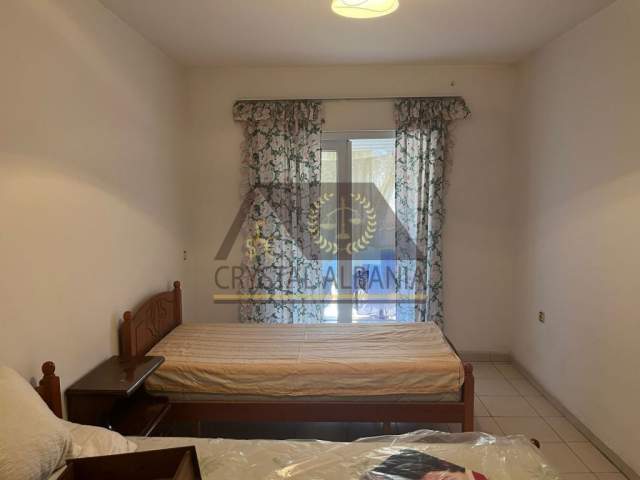 Tirane, jepet me qera apartament 3+1+A+BLK Kati 2, 153 m² 800 Euro (laprake)
