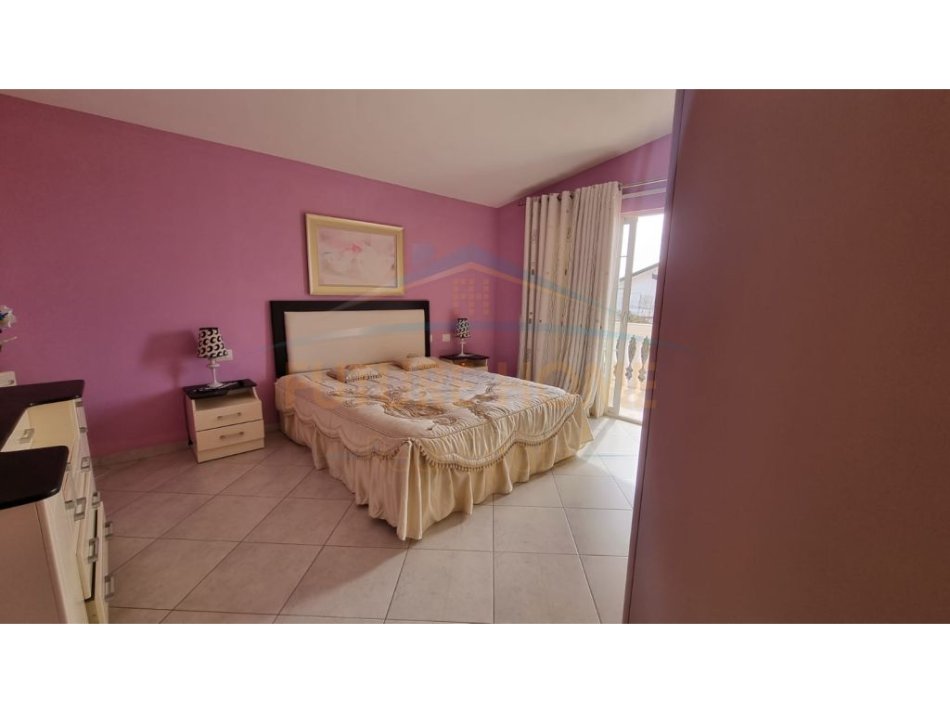 Durres, shitet Vile 2 Katshe Kati 0, 309 m² 190.000 € (Manez, Gjiri i Lalezit)