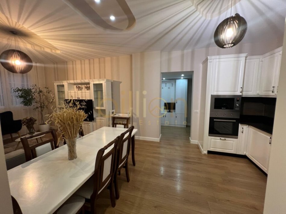 Tirane, shitet apartament 2+1 Kati 1, 90 m² 180.000 € (LIQENI I THATE, Tirana, Albania)