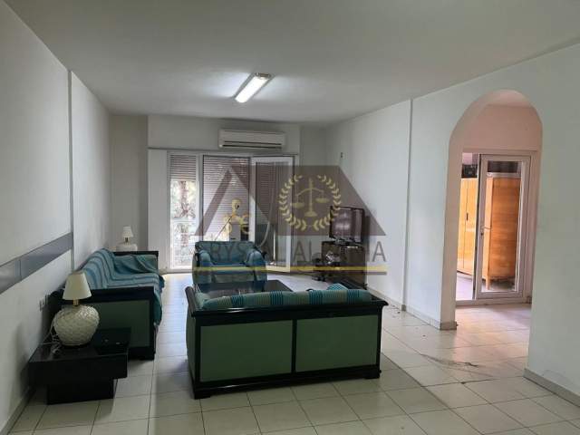 Tirane, jepet me qera apartament 3+1+A+BLK Kati 2, 153 m² 800 Euro (laprake)