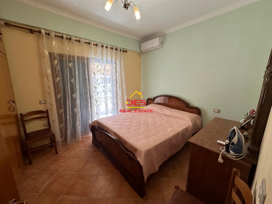 Vlore, jepet me qera apartament 2+1 Kati 4, 120 m² 500 € (Lagjia Pavaresia)