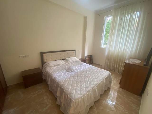 Tirane, shitet apartament 2+1 Kati 1, 166 m² 60.000 Euro (fresk)