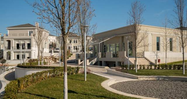 Tirane, shes Vile 1.200 m²  Tek “Rolling Hills Luxury Residences”