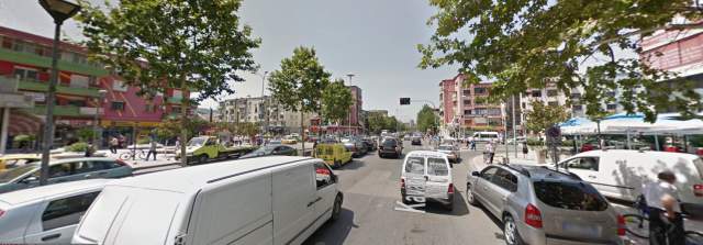 Tirane, shes apartament 2+1+BLK Kati 3, 68 m² 90.000 Euro (rruga e kavajes)