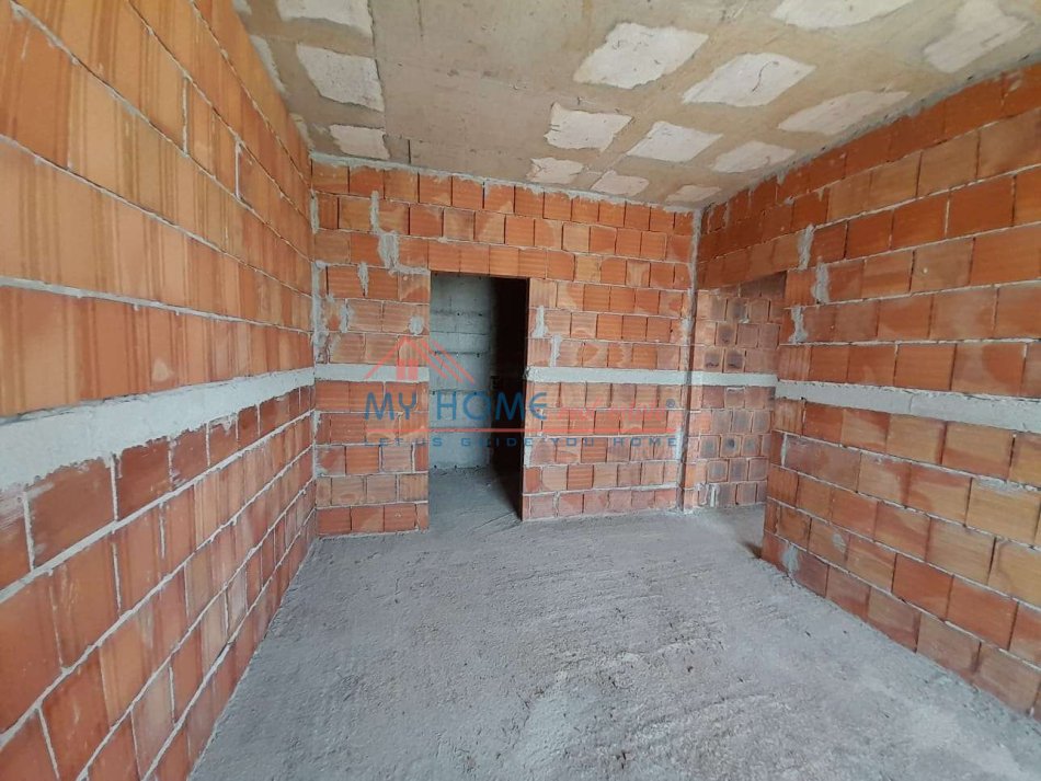 Tirane, shitet apartament 2+1 Kati 7, 118.920 € 