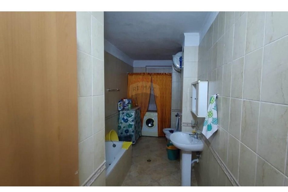 Tirane, jepet me qera apartament 2+1 Kati 5, 110 m² 650 € (21 Dhjetori)