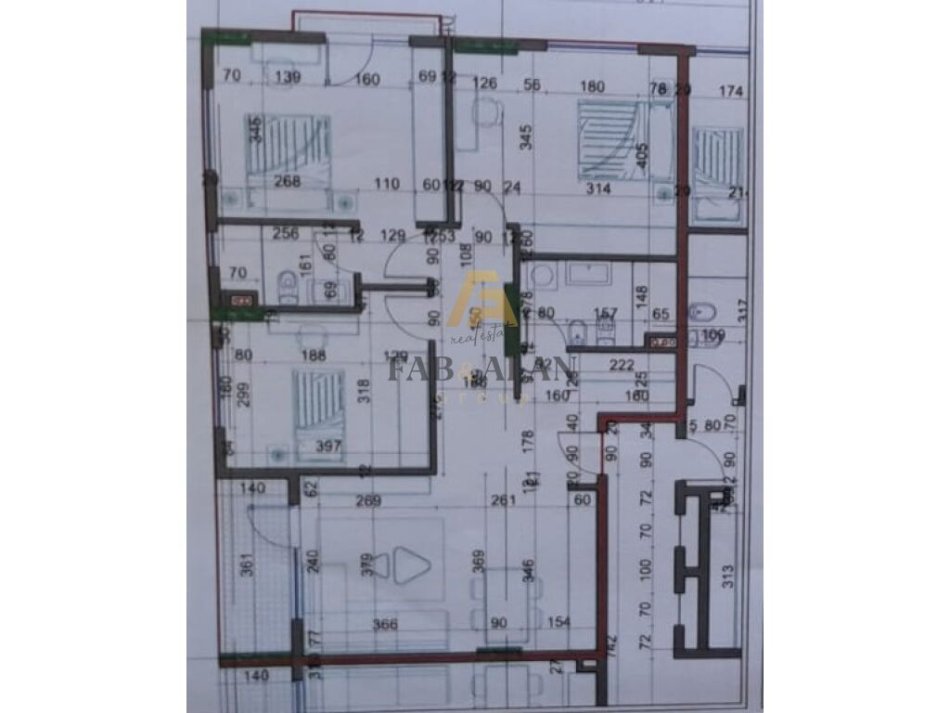 Tirane, shitet apartament 3+1 Kati 4, 129 m² 98.000 € (Kamez)