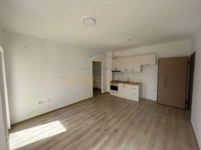Pogradec, jepet me qera apartament 1+1+BLK Kati 1, 55 m² 150 Euro (1 Maji)