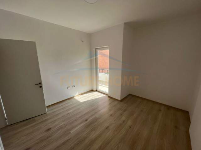 Korce, shitet apartament 1+1+BLK Kati 1, 55 m² 40.000 Euro (1 Maji)