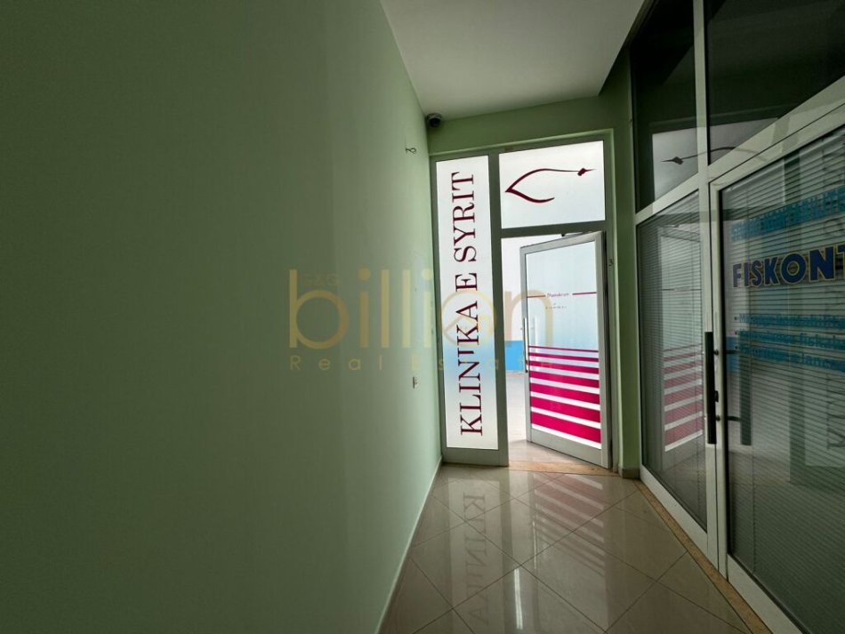 Tirane, shitet ambjent biznesi Kati 1, 136 m² 340.000 € (MATERNITETI I RI)