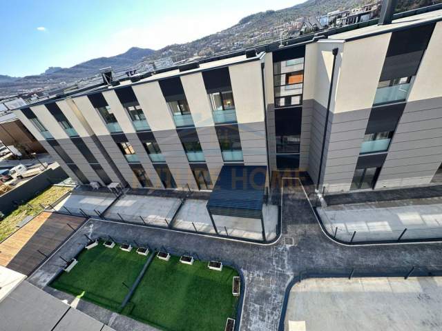 Tirane, jepet me qera apartament 2+1+BLK Kati 3, 102 m² 1.500 Euro (TEG)