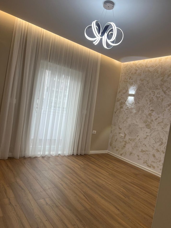 Tirane, shitet apartament 1+1 Kati 4, 49 m² 125.000 € (Rruga e Durresit)