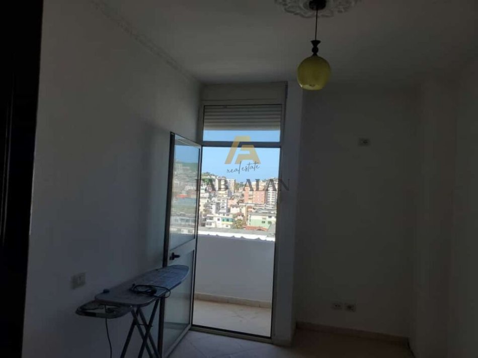 Durres, shitet apartament 2+1 Kati 9, 90 m² 72.000 € (Durres)