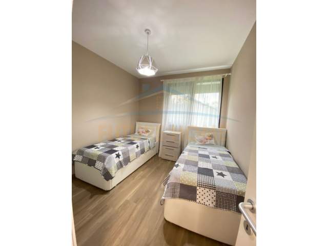 Tirane, jepet me qera apartament 2+1+BLK Kati 0, 256 m² 1.500 Euro (Rezidenca Sofia TEG)