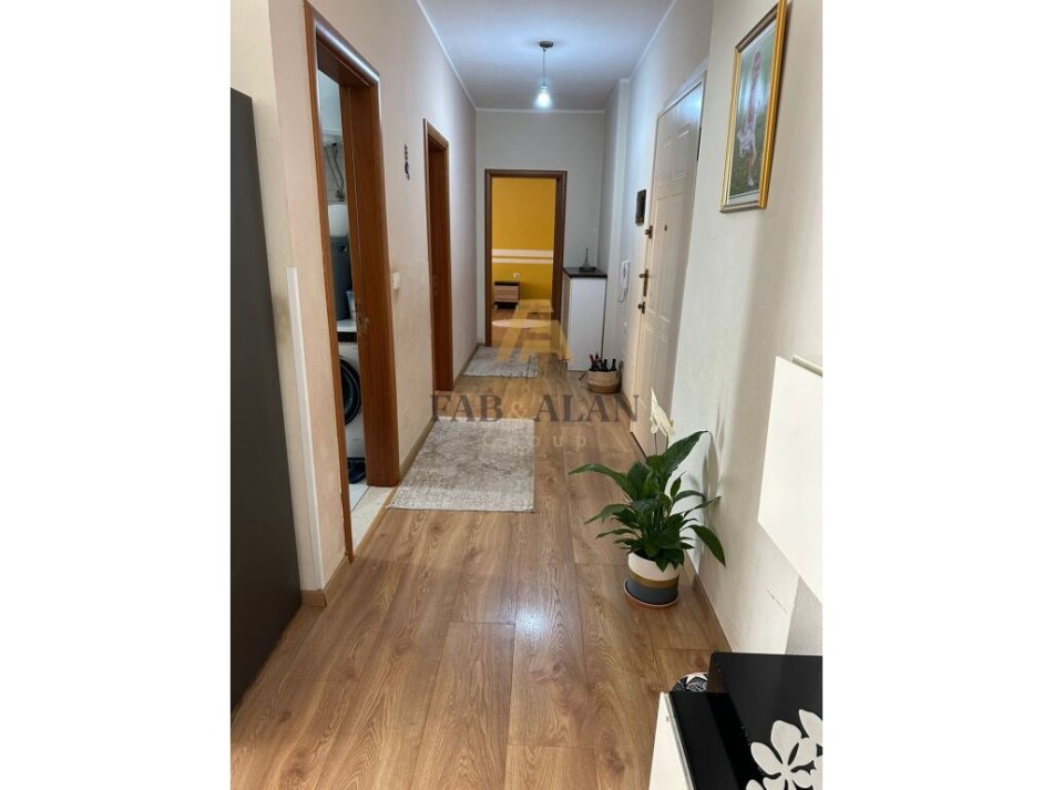 Vlore, shitet apartament 2+1 Kati 2, 120 m² 132.500 € (Albano dhe Romina)